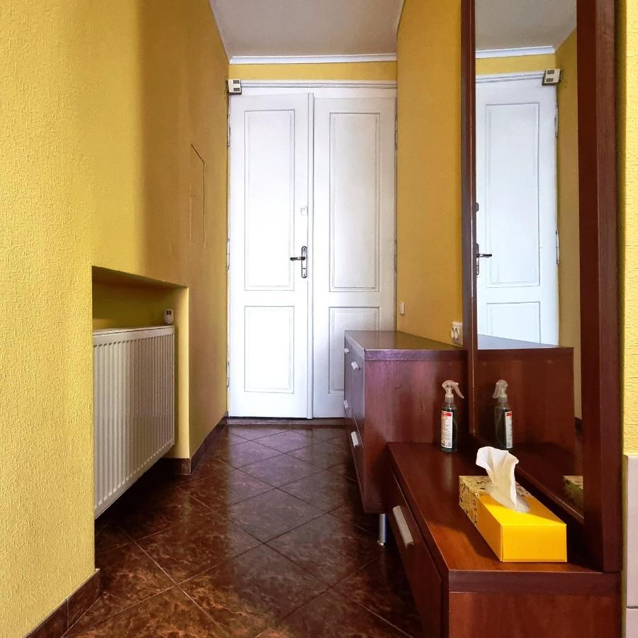 Cozy Apartment Lviv Exteriör bild